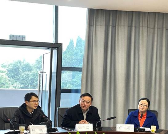 说明: C:\Users\Administrator\Desktop\新建文件夹 (2)\4.jpg