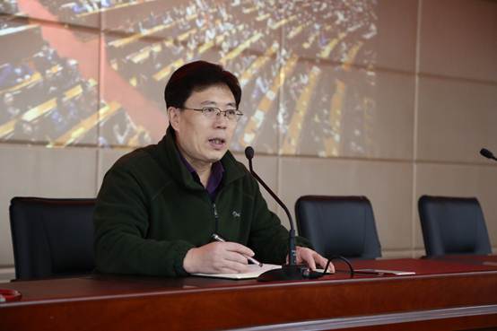 说明: C:\Users\Administrator\Desktop\2019-11-13◆组织师生收看“2019年全国科学道德和学风建设宣讲教育报告会”——照片\IMG_4660.JPG