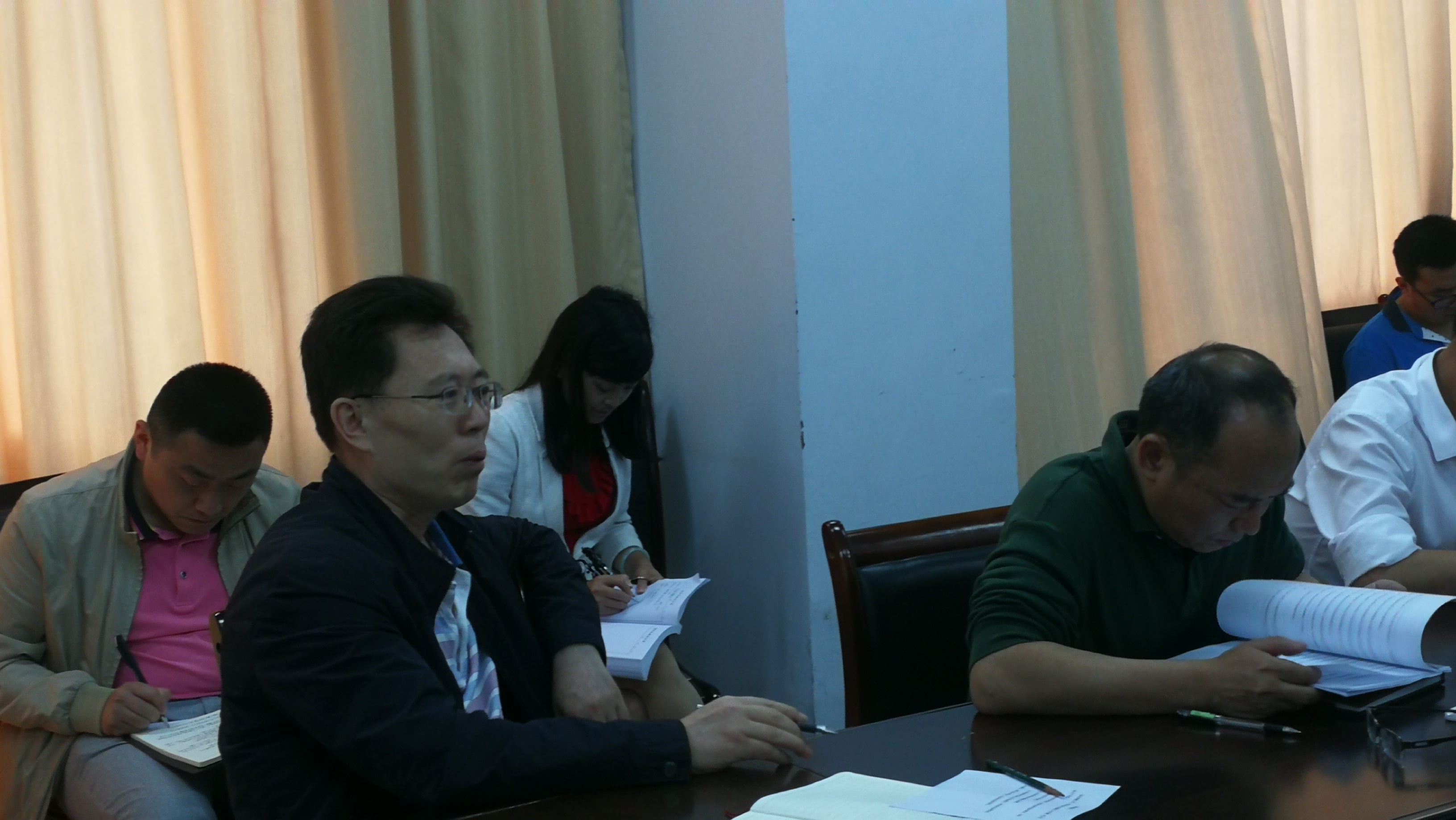 科研处举行院级项目结题验收